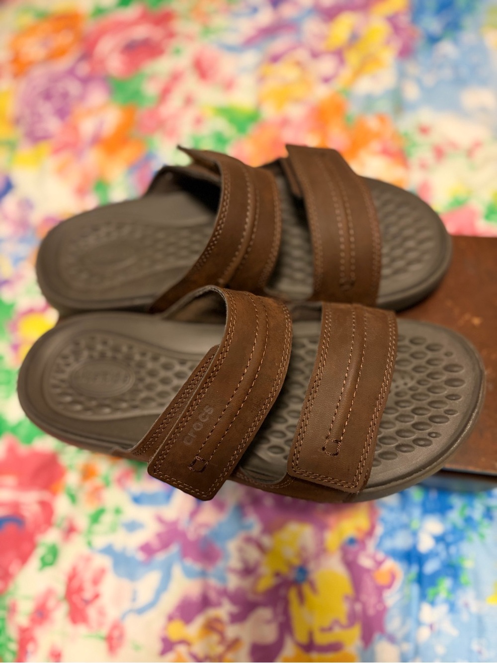 Men leather croc sandals size 7